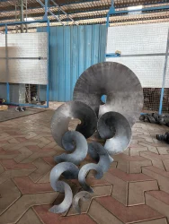 Large steel helical screw flights for industrial augers