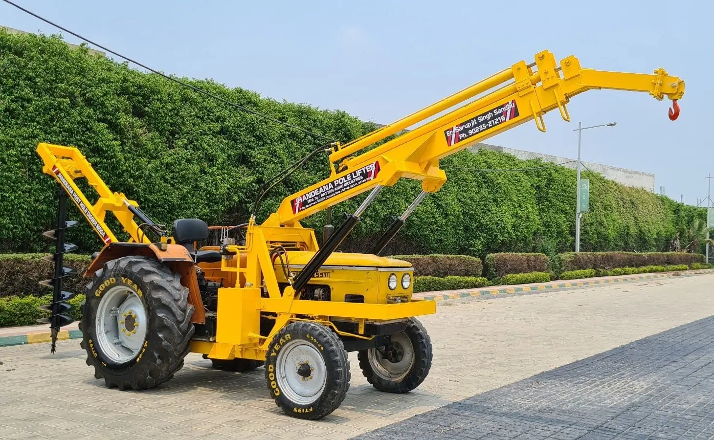 Jhandeana Lifter + Post Hole Digger