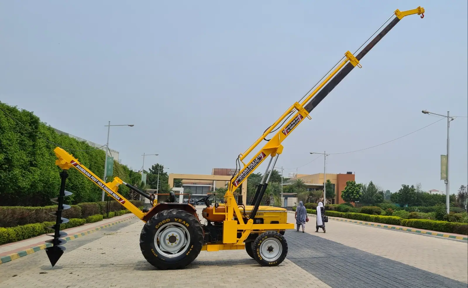 Jhandeana Lifter + Post Hole Digger